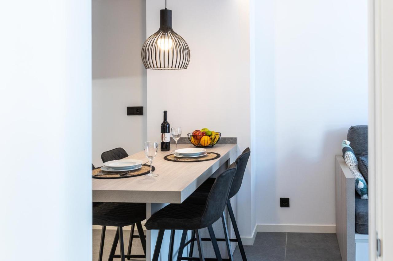 Art Apartments Castelldefels Ngoại thất bức ảnh
