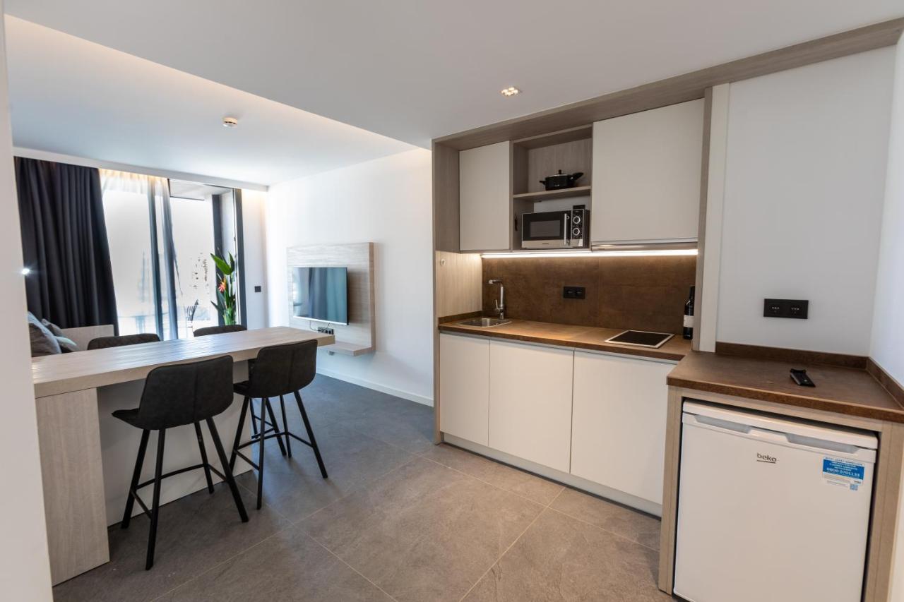 Art Apartments Castelldefels Ngoại thất bức ảnh